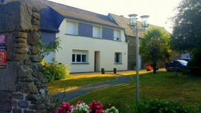 Гостиница Chambres d'hôtes La Pinderie  Базуже-Ла-Перуз